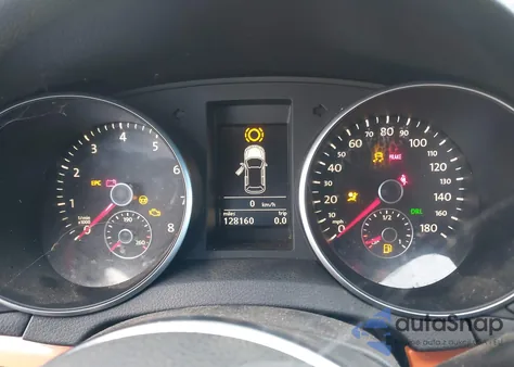 2010 Volkswagen Gti 2-Door z USA, uszkodzony, nr VIN WVWED7AJ4AW252004